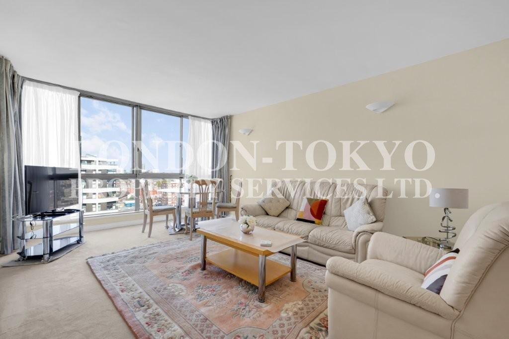 Quadrangle Tower, W2